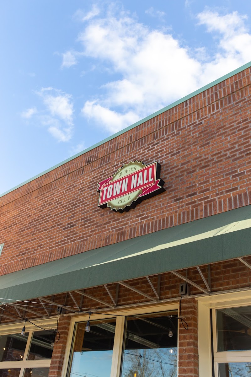 Town Hall Burger & Beer Holly Springs